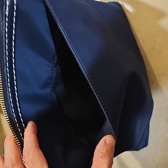 Tommy Hilfiger Purse - Picture 8 of 10